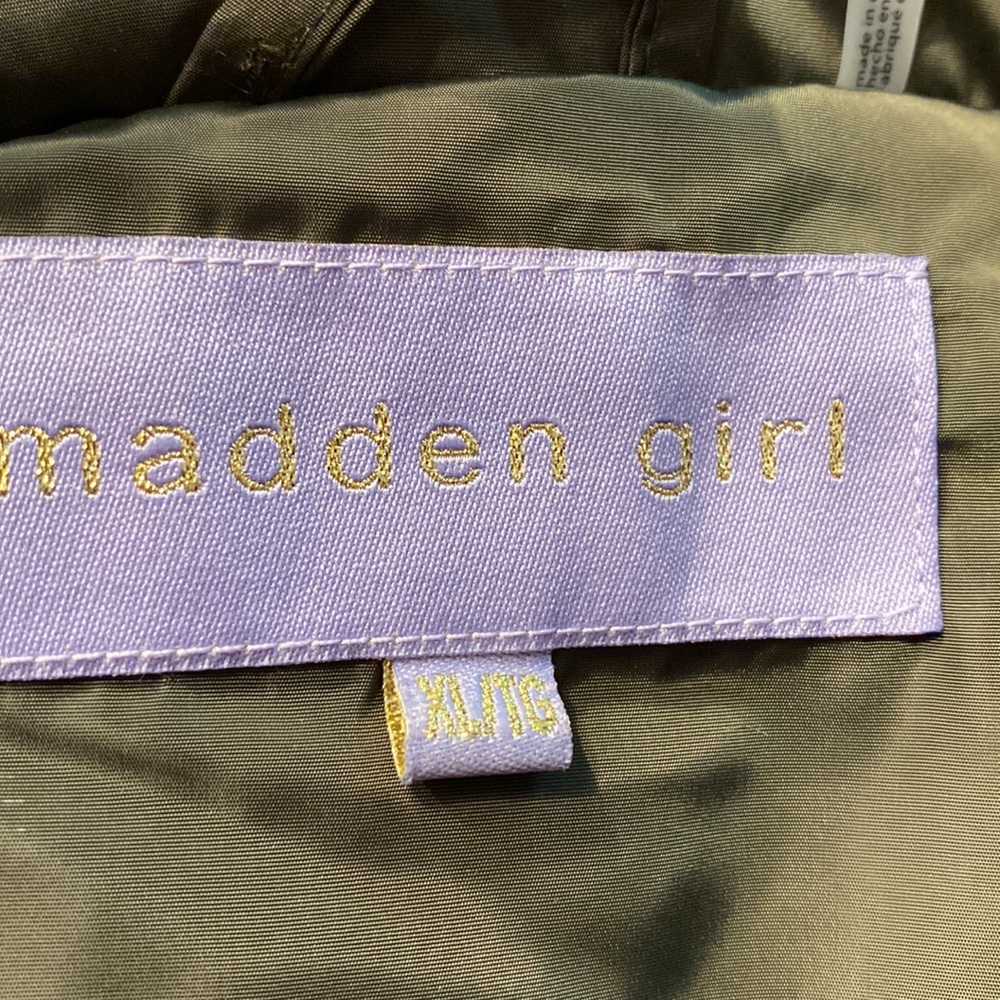 Madden Olive Green puffer coat/ attached hood with removable faux fur trim - Picture 4 of 14